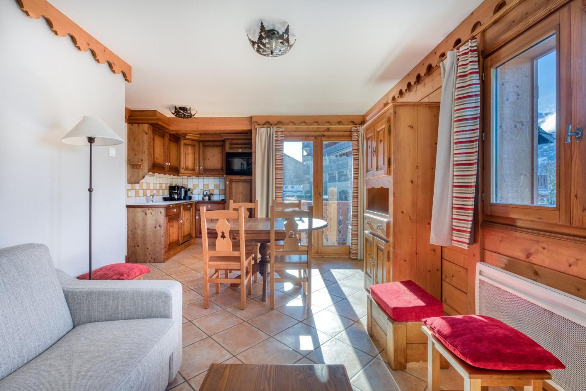 Residence Les Fermes Du Soleil - Maeva Home لي كارو داراش الغرفة الصورة